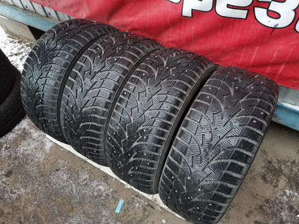 Шипованные R16 215/55 Toyo 4шт