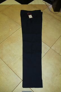 Новые темно-синие брюки для мальчика