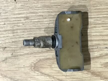 Датчик давления в шине Volkswagen Touareg (NF) II