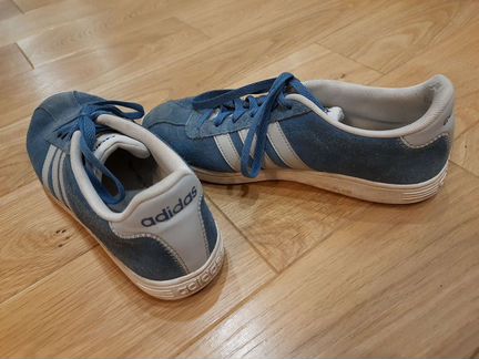 Кроссовки Adidas