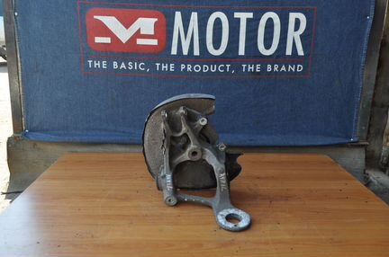 Кулак ступица задний левый Ауди А4 Б8 А5